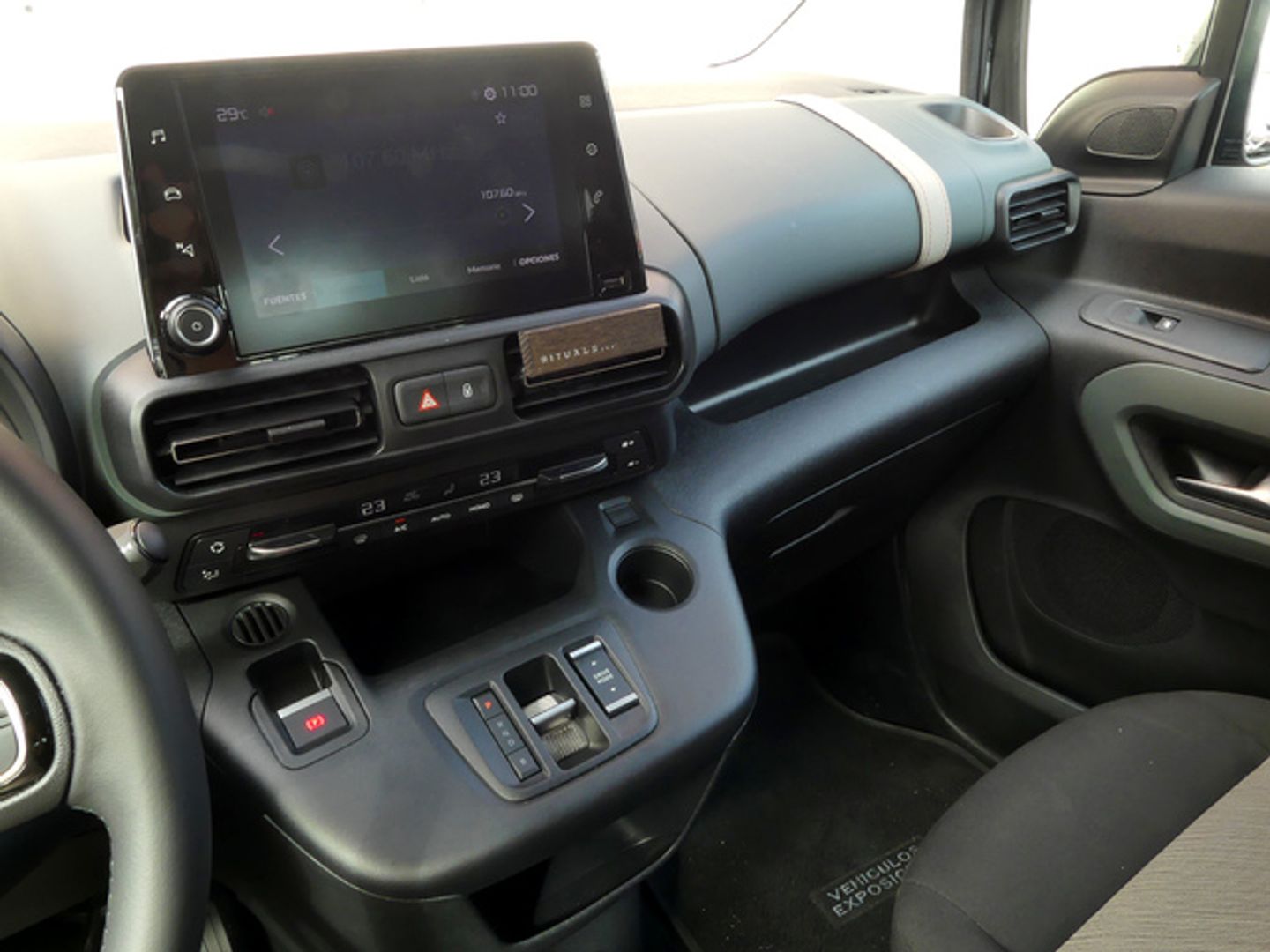 Citroen ë-Berlingo Shine Talla XL 50 kWh 100 kW (136 CV)