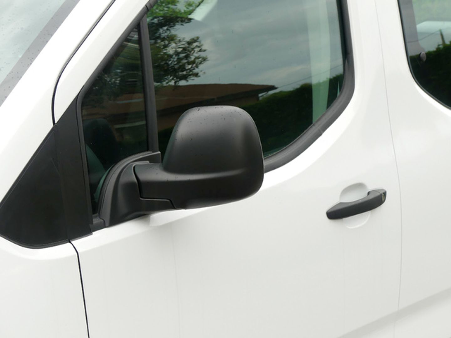 Citroen ë-Berlingo 50kWh Live Pack Talla M 100 kW (136 CV)