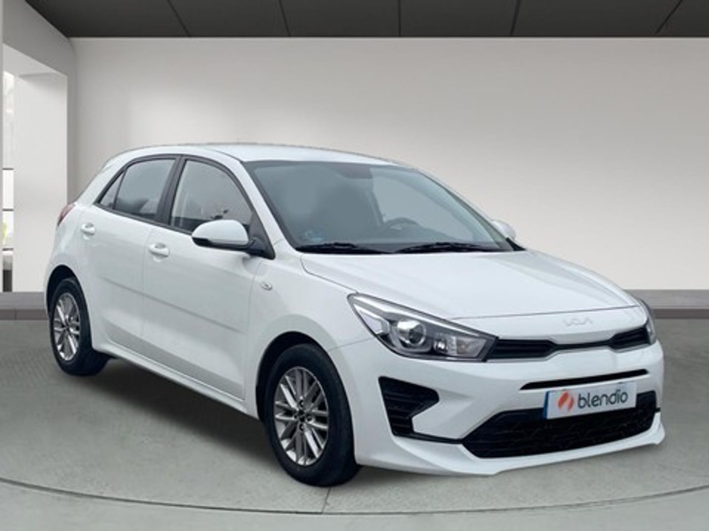 Kia Rio 1.0 T-GDi MHEV iMT Concept 74 kW (100 CV)