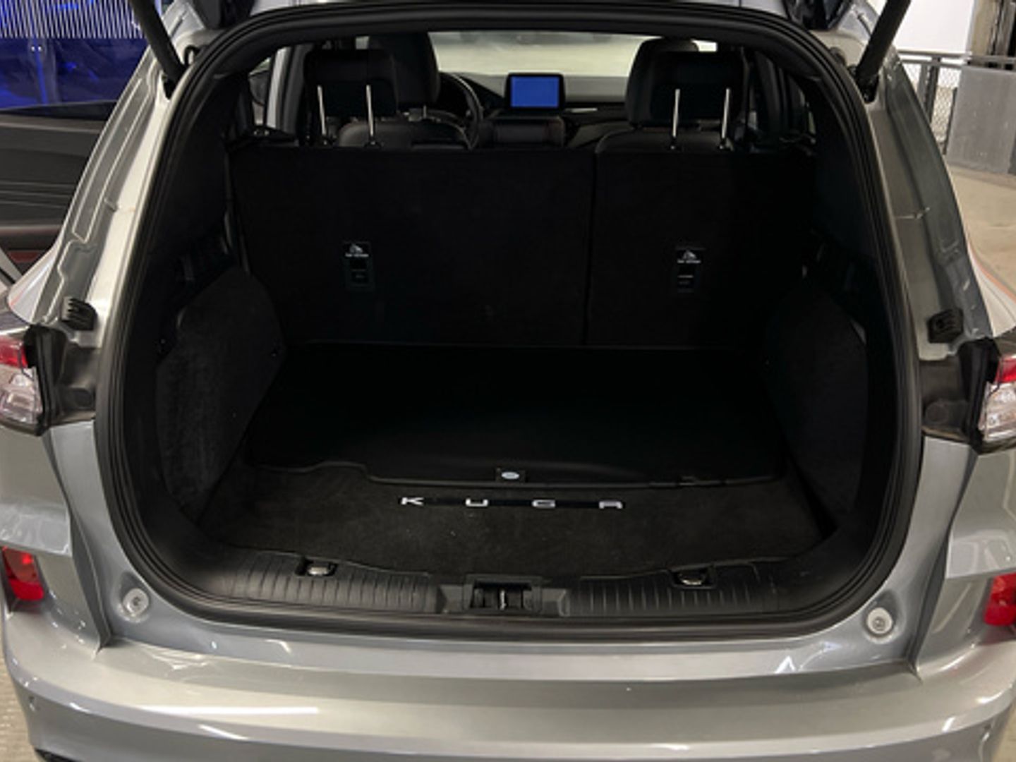 Ford Kuga 2.5 Duratec FHEV ST-Line X 4x2 Auto 140 kW (190 CV)