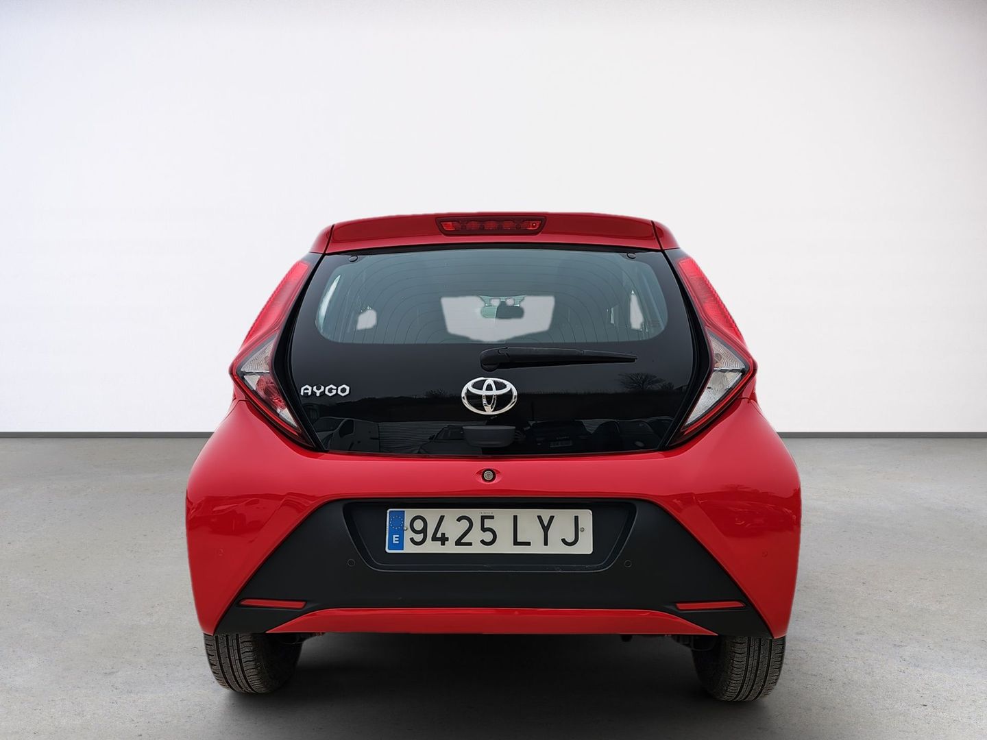 Toyota Aygo 1.0 70 x-play 53 kW (72 CV)