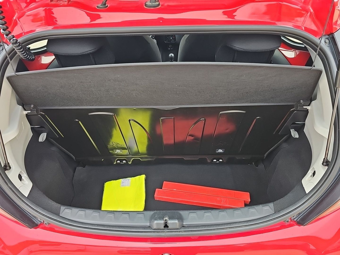 Toyota Aygo 1.0 70 x-play 53 kW (72 CV)