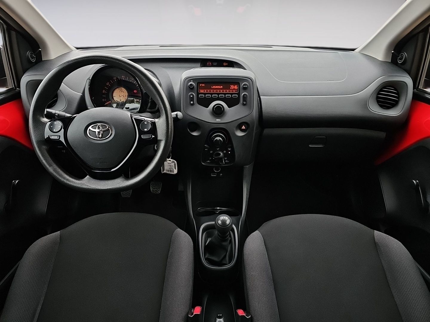 Toyota Aygo 1.0 70 x-play 53 kW (72 CV)