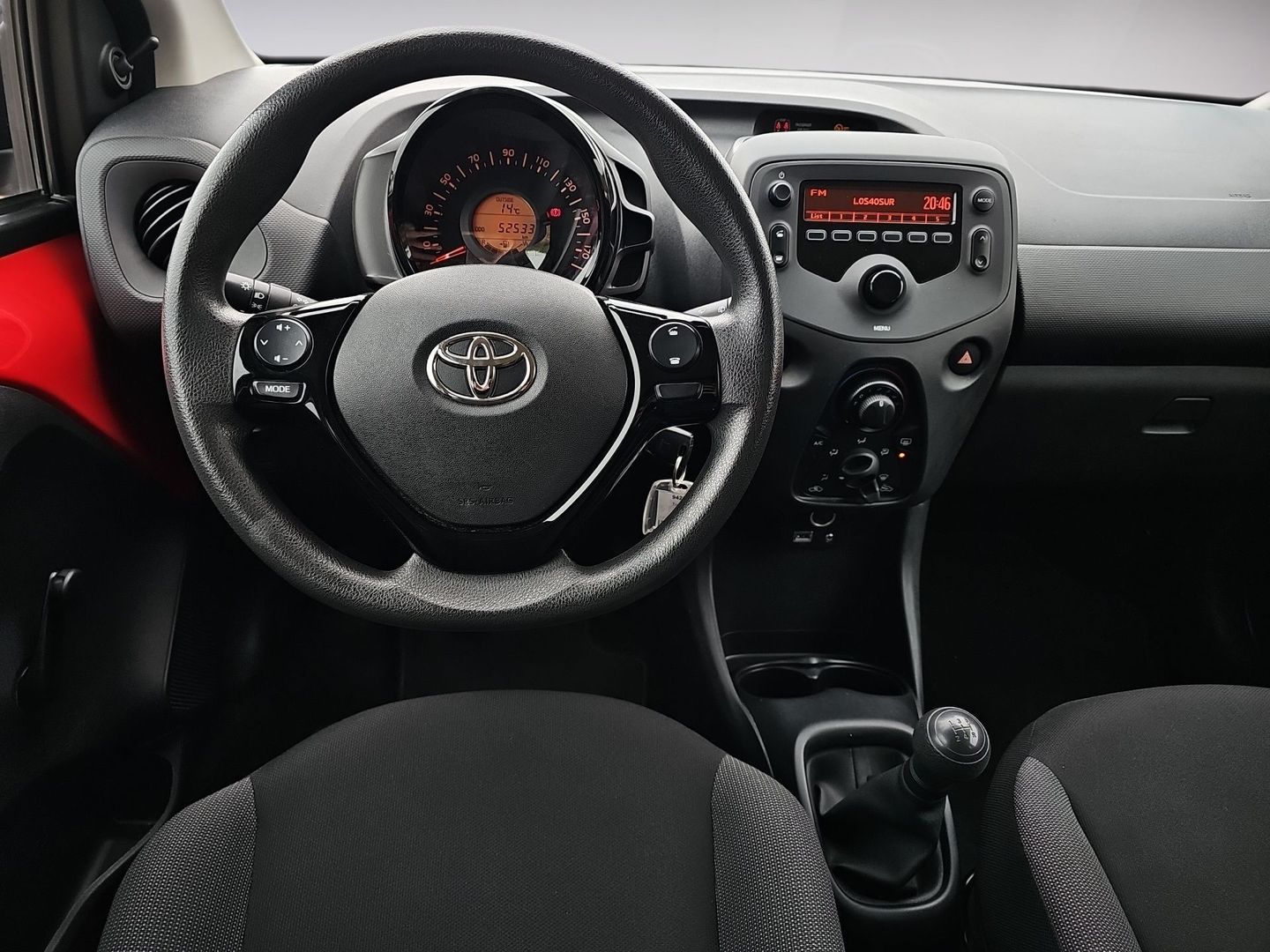 Toyota Aygo 1.0 70 x-play 53 kW (72 CV)