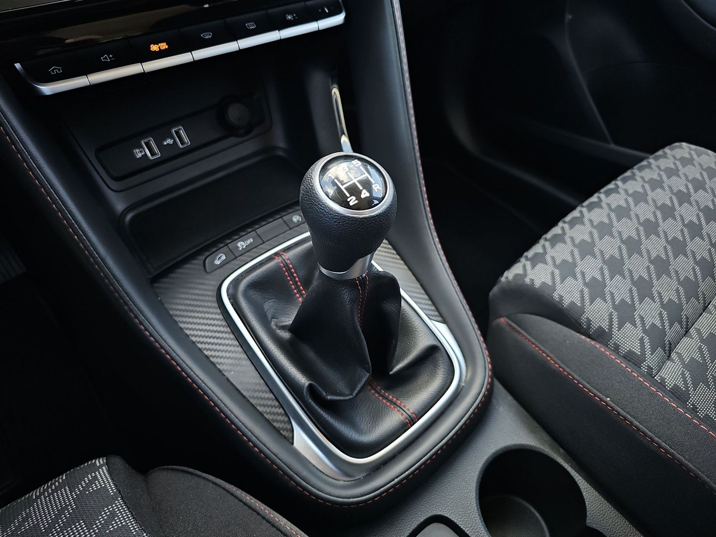 MG ZS 1.5 Comfort 78 kW (106 CV)
