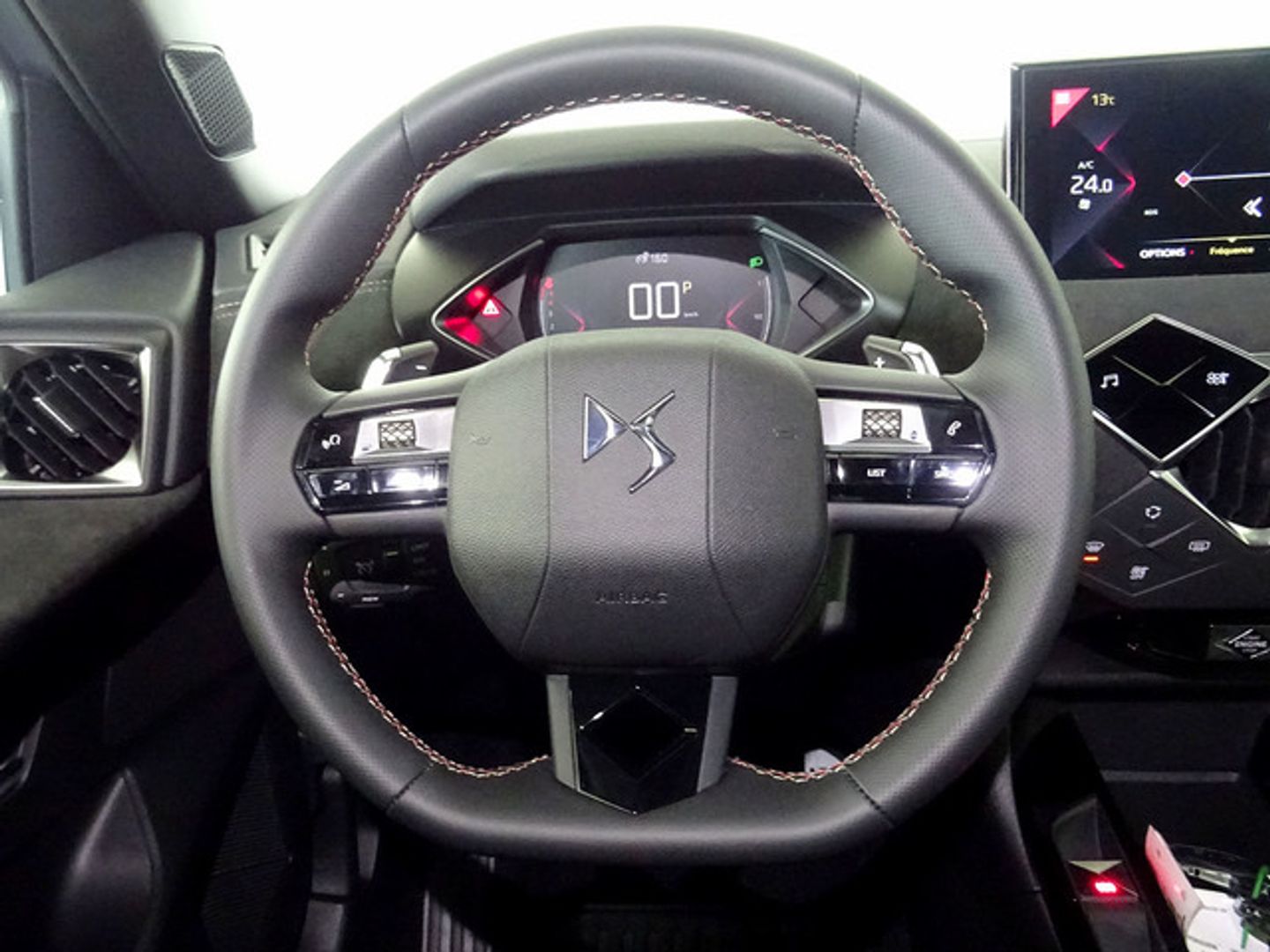 DS DS3 BlueHDi 130 Performance Line Auto 96 kW (131 CV)