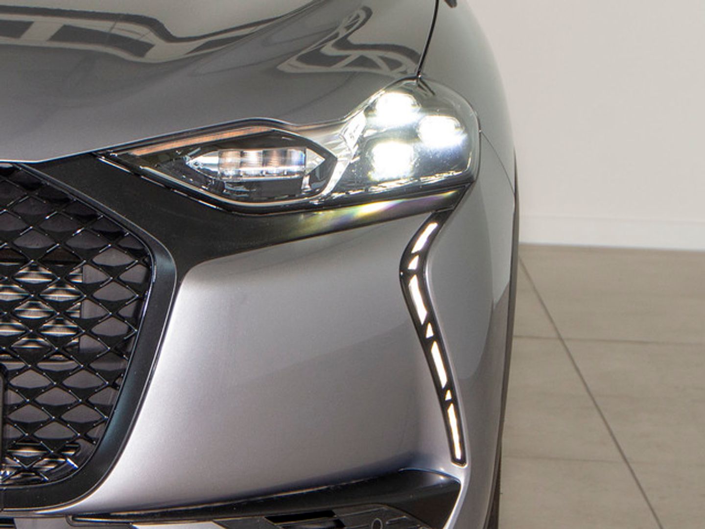 DS DS3 BlueHDi 130 Performance Line Auto 96 kW (131 CV)