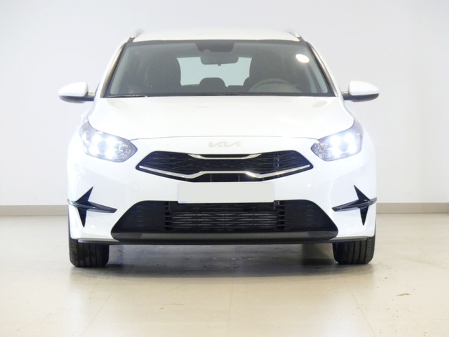 Kia Ceed Tourer 1.6 MHEV iMT Concept 100 kW (136 CV)
