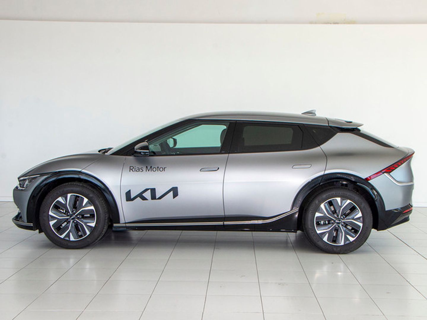 Kia EV6 77kWh Plus Edition