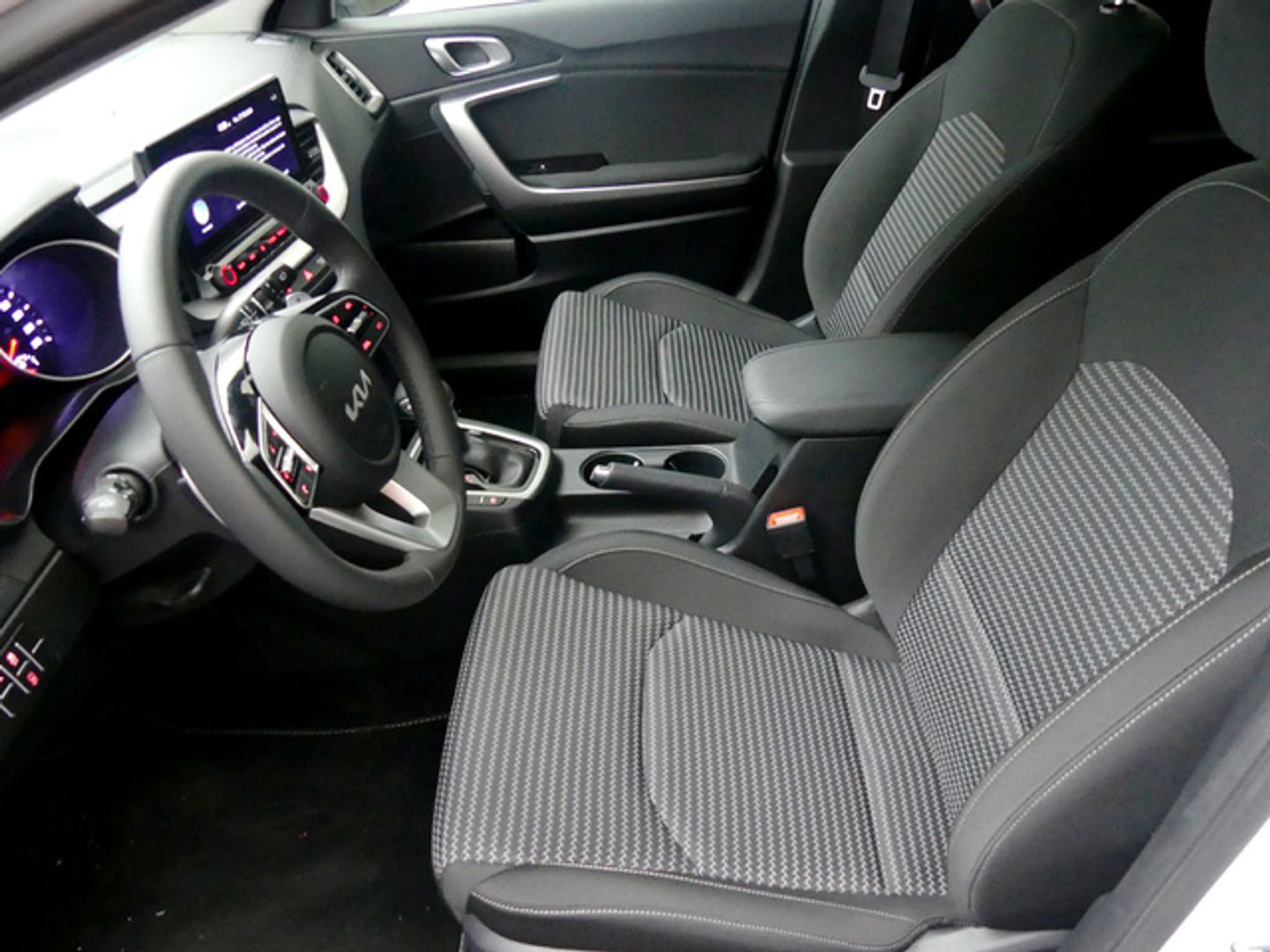 Kia XCeed 1.5 MHEV iMT Drive DCT 103 kW (140 CV)