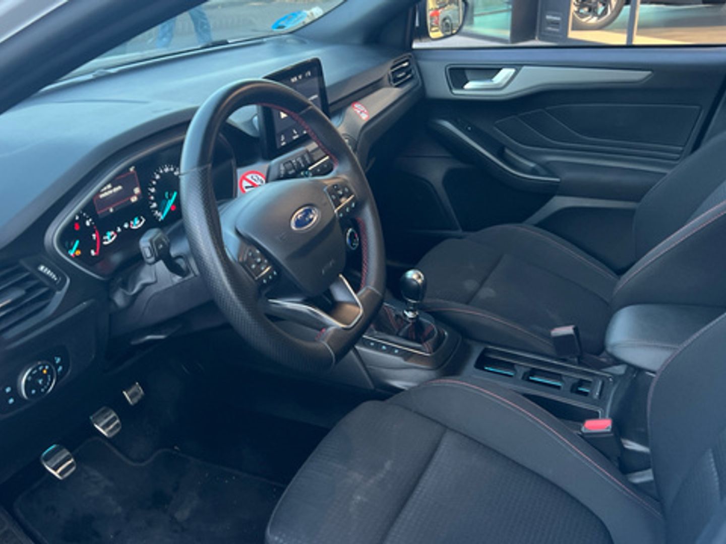 Ford Focus 1.0 Ecoboost MHEV ST-Line