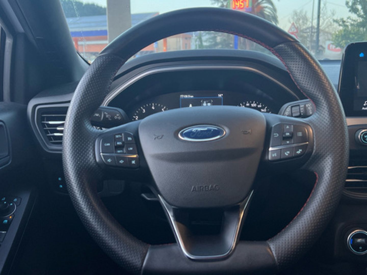 Ford Focus 1.0 Ecoboost MHEV ST-Line