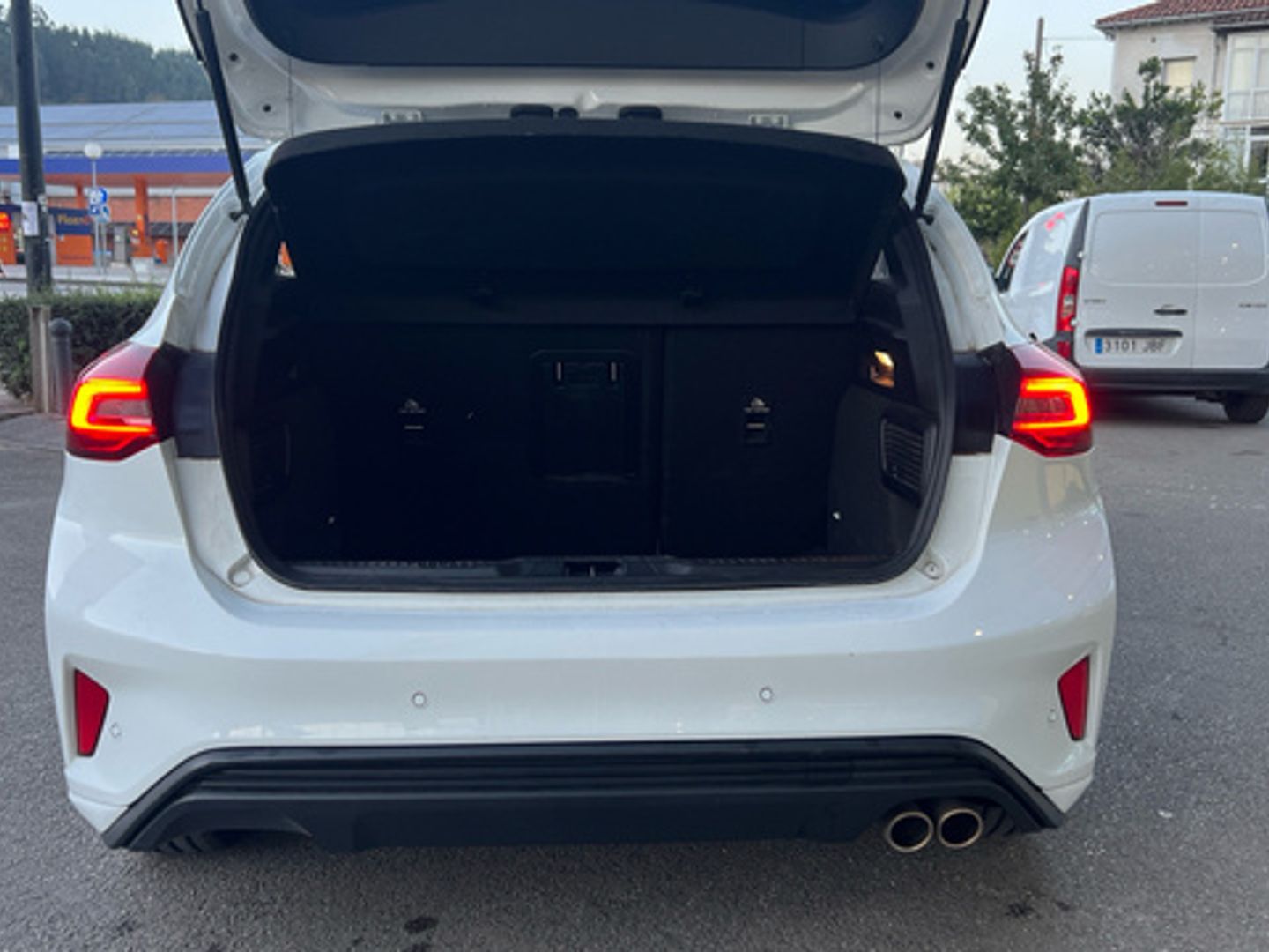 Ford Focus 1.0 Ecoboost MHEV ST-Line