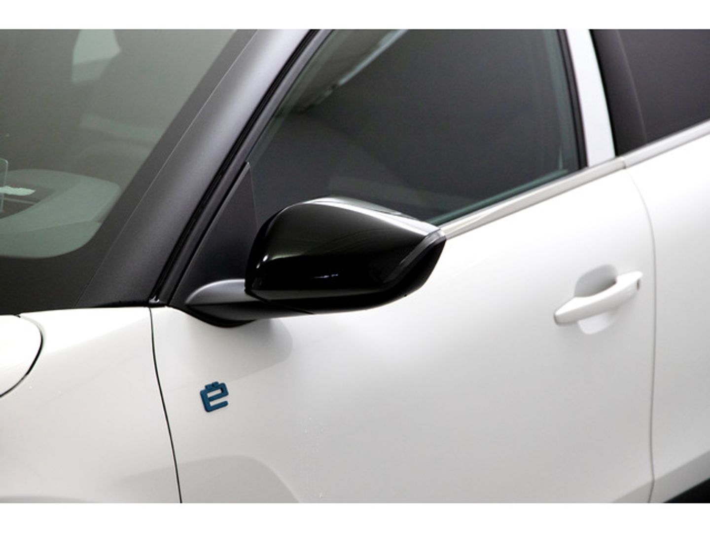Citroen ë-C4 eléctrico 50kWh Shine 100 kW (136 CV)