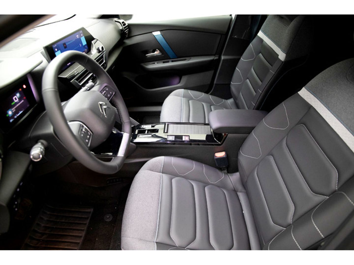 Citroen ë-C4 eléctrico 50kWh Shine 100 kW (136 CV)