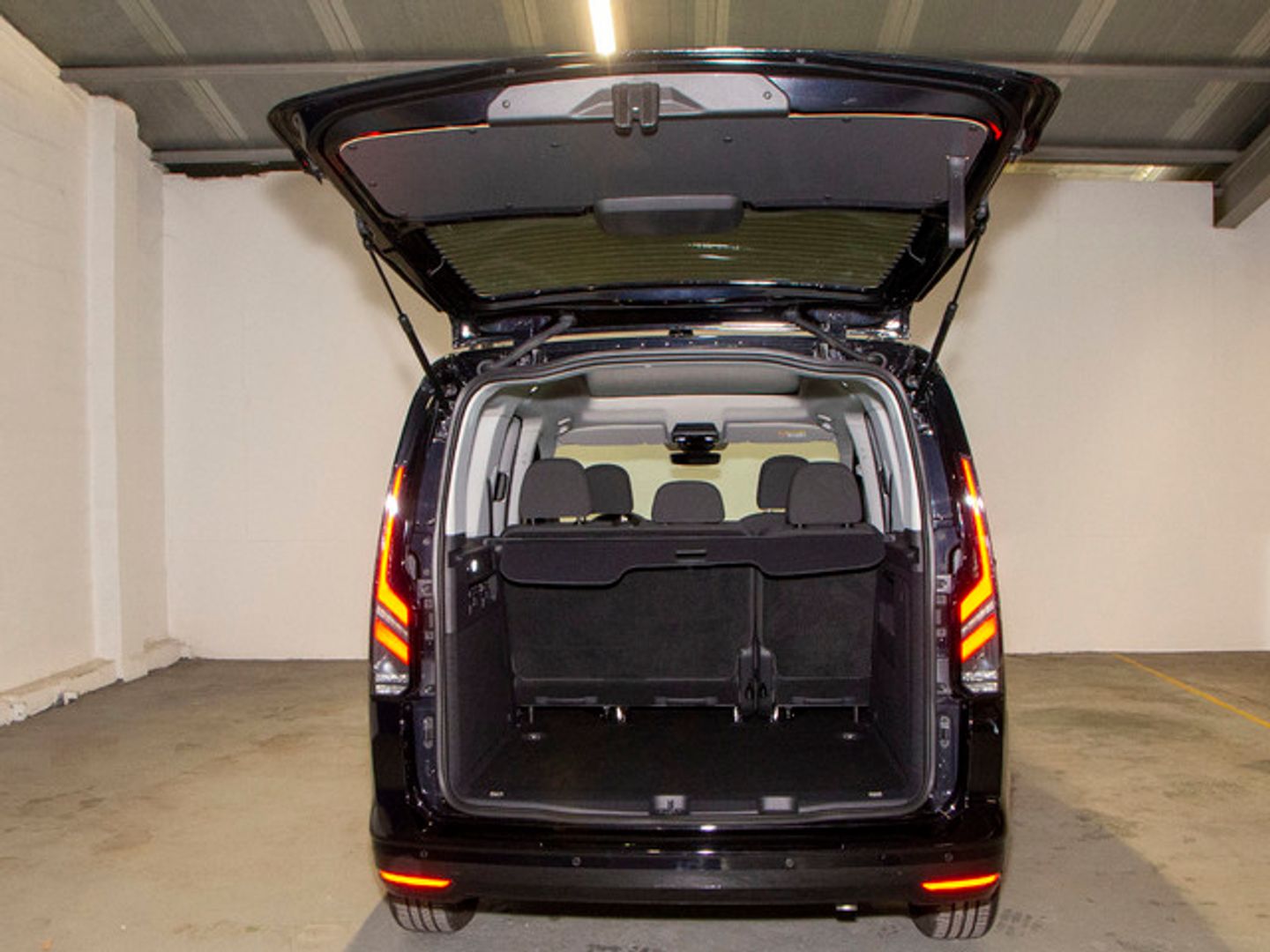 Ford Tourneo Connect 2.0 Ecoblue S&S Titanium 90 kW (122 CV)