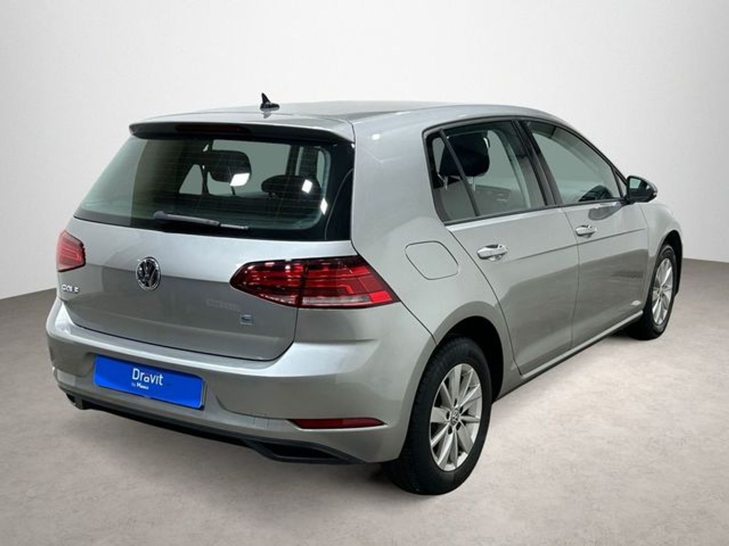 Volkswagen Golf 1.0 TSI Business & Navi