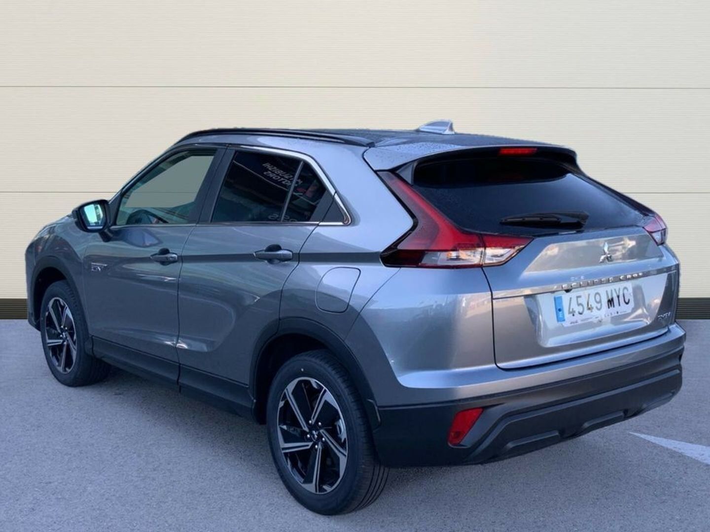 Mitsubishi Eclipse Cross 2.4 PHEV Motion 4WD Auto 138 kW (188 CV)
