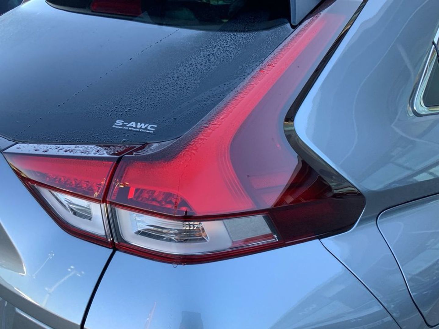 Mitsubishi Eclipse Cross 2.4 PHEV Motion 4WD Auto 138 kW (188 CV)