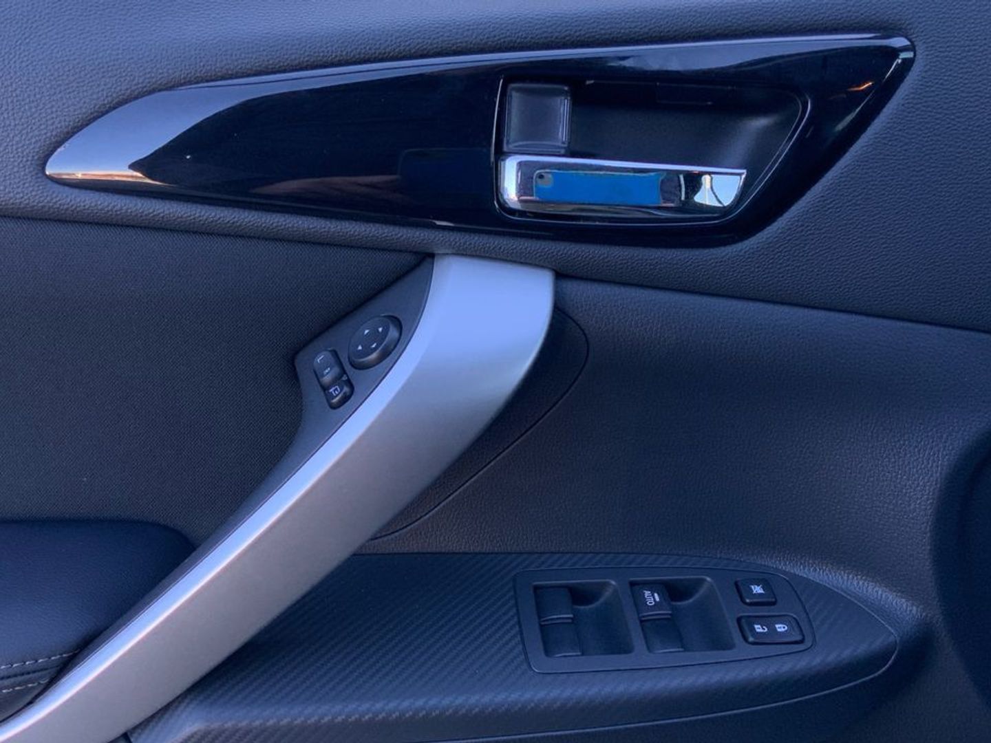 Mitsubishi Eclipse Cross 2.4 PHEV Motion 4WD Auto 138 kW (188 CV)