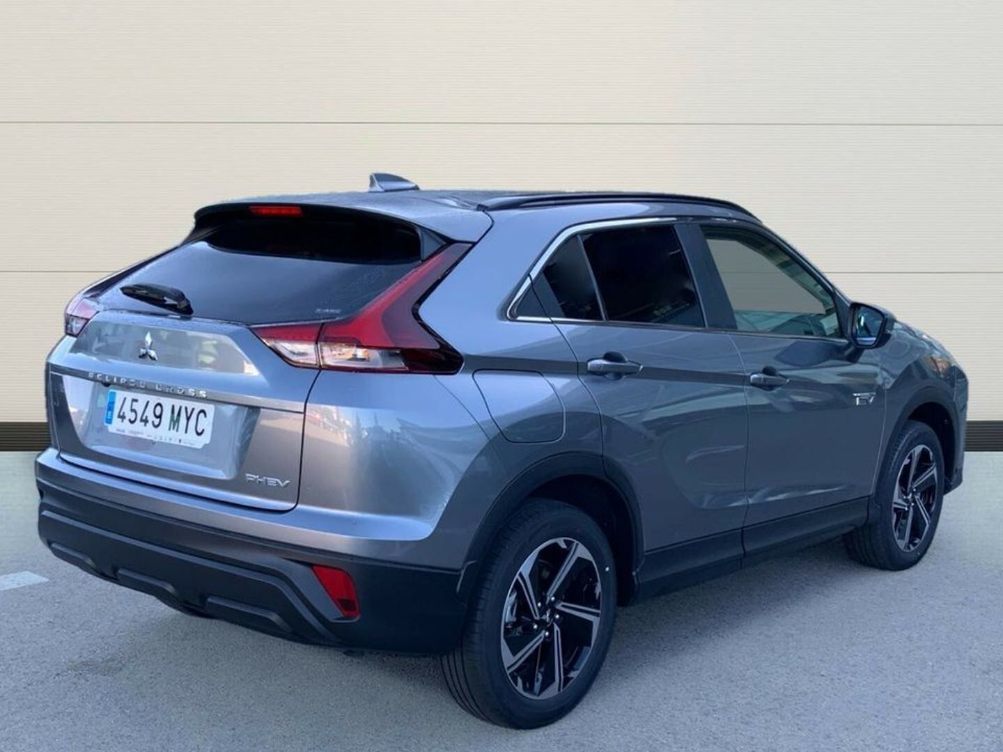 Mitsubishi Eclipse Cross 2.4 PHEV Motion 4WD Auto 138 kW (188 CV)