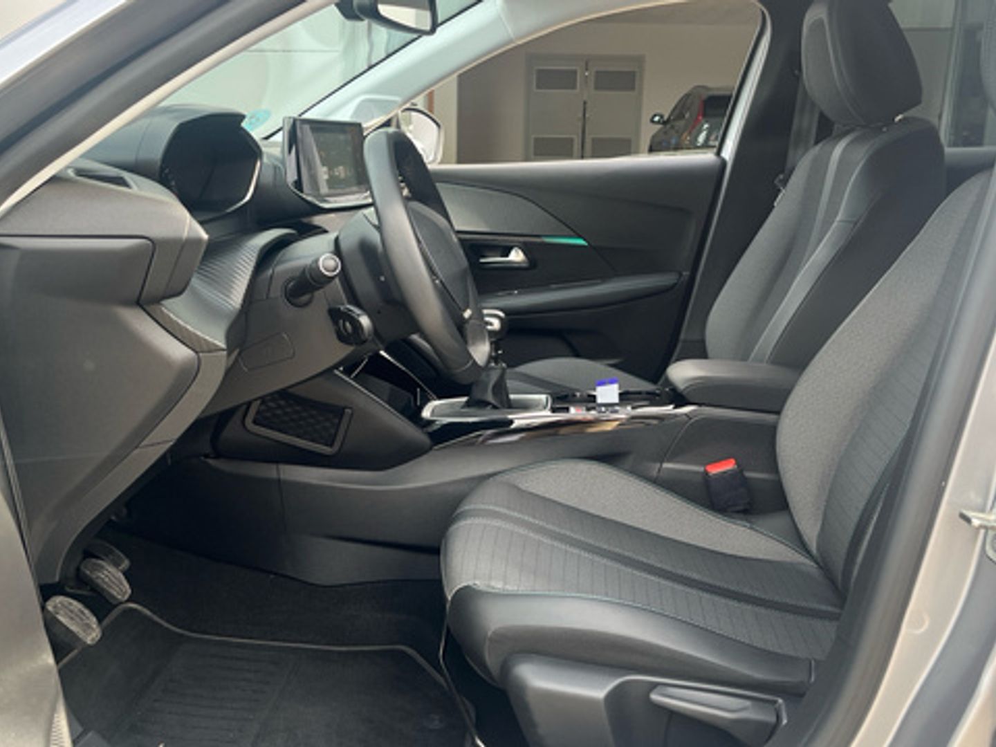 Peugeot 208 BlueHDi 100 Allure