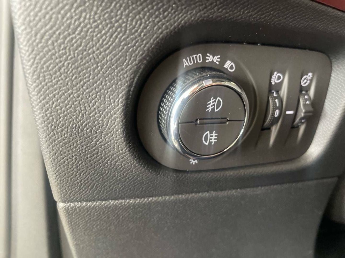 Opel Mokka-e BEV 50kWh GS-e 100 kW (136 CV)