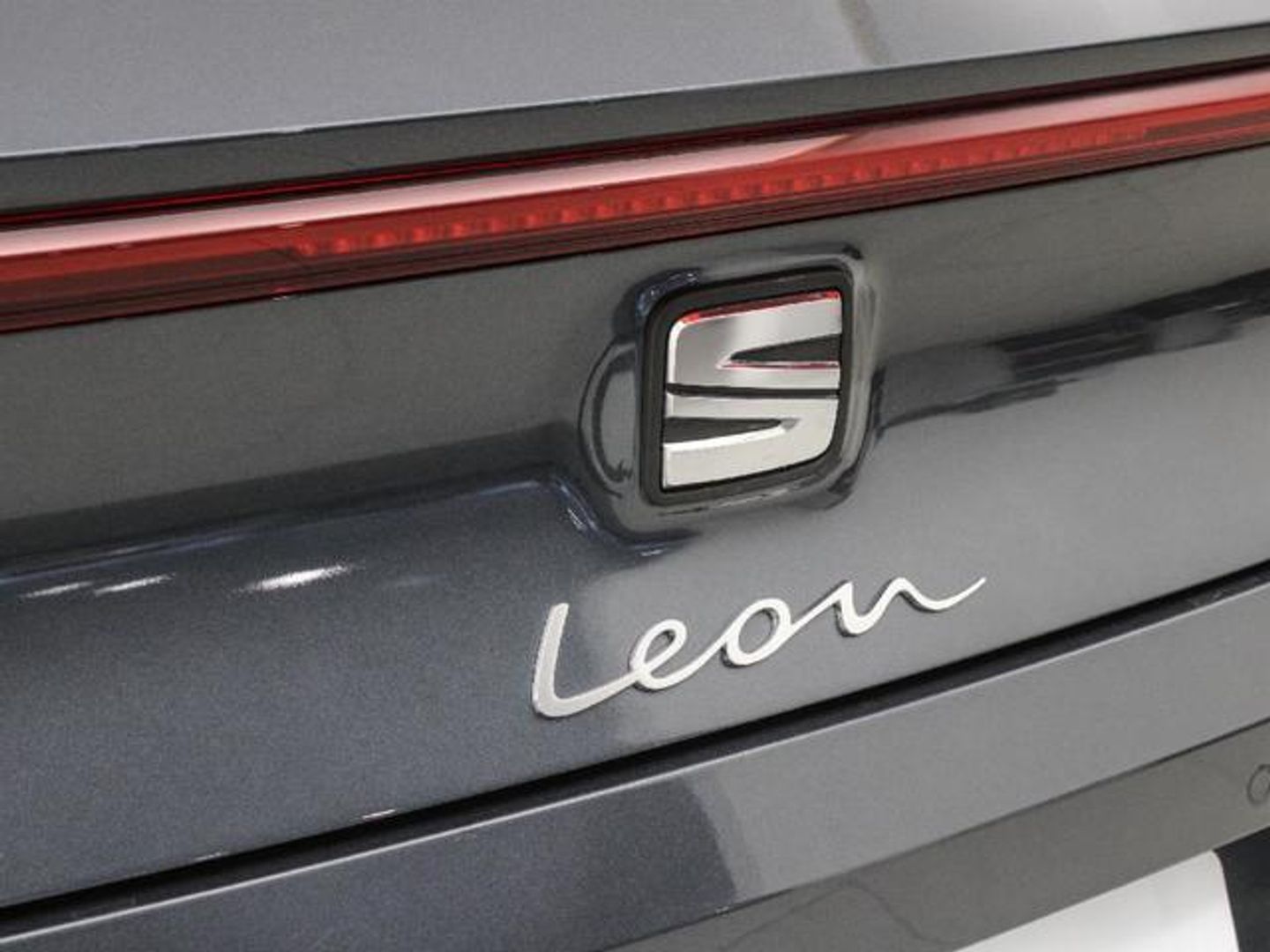 Seat León 1.5 eTSI Xcellence Launch Pack L