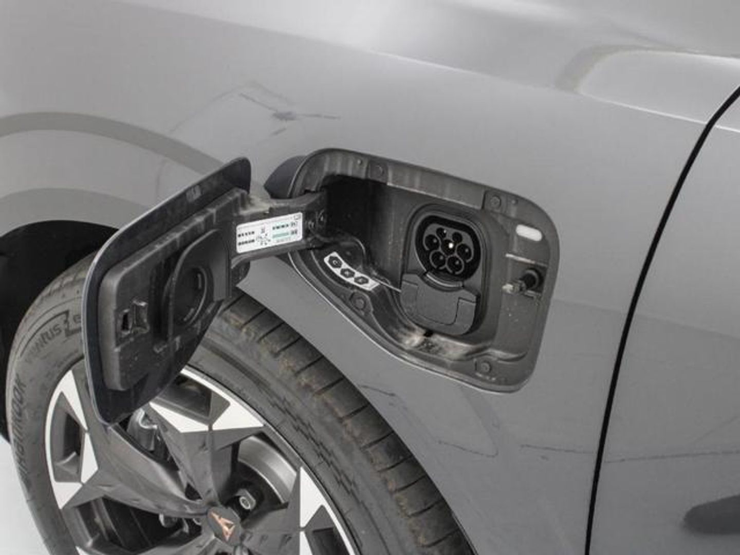 Cupra Terramar 1.5 TSI e-Hybrid -