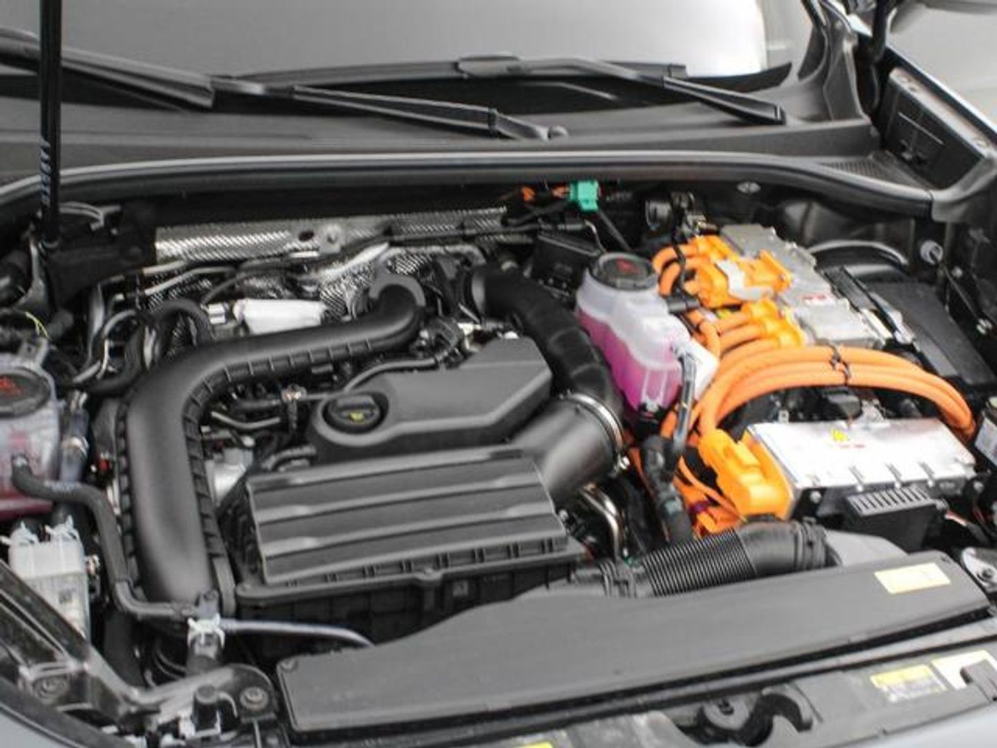 Cupra Terramar 1.5 TSI e-Hybrid -