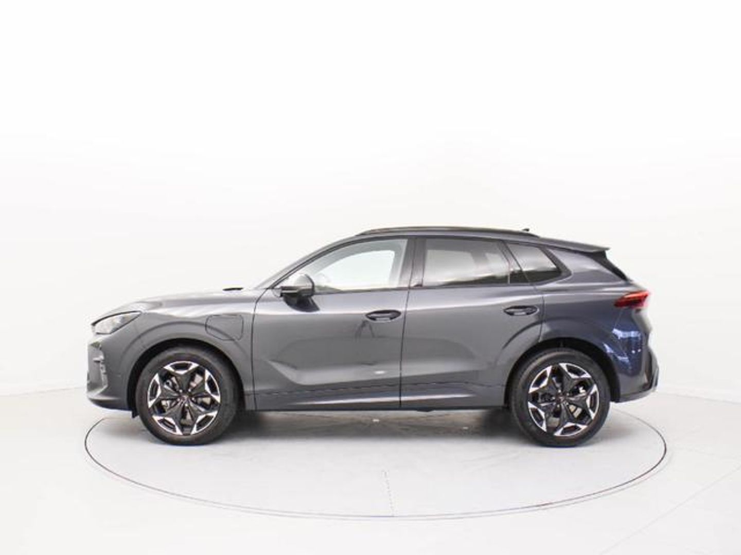 Cupra Terramar 1.5 TSI e-Hybrid -