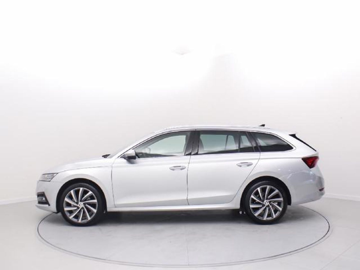 Skoda Octavia Combi 1.5 TSI m-HEV Selection