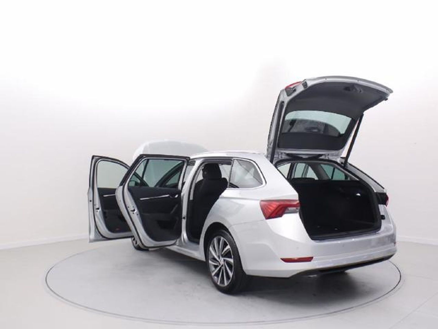 Skoda Octavia Combi 1.5 TSI m-HEV Selection