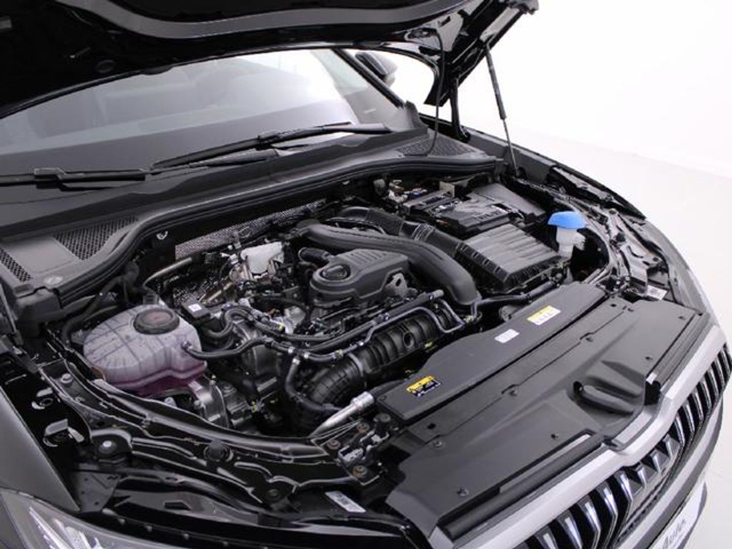 Skoda Superb Combi 1.5 TSI m-HEV Selection DSG 110 kW (150 CV)