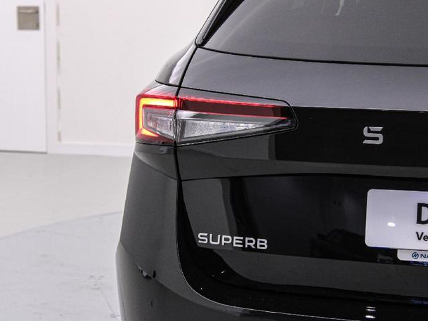 Skoda Superb Combi 1.5 TSI m-HEV Selection DSG 110 kW (150 CV)