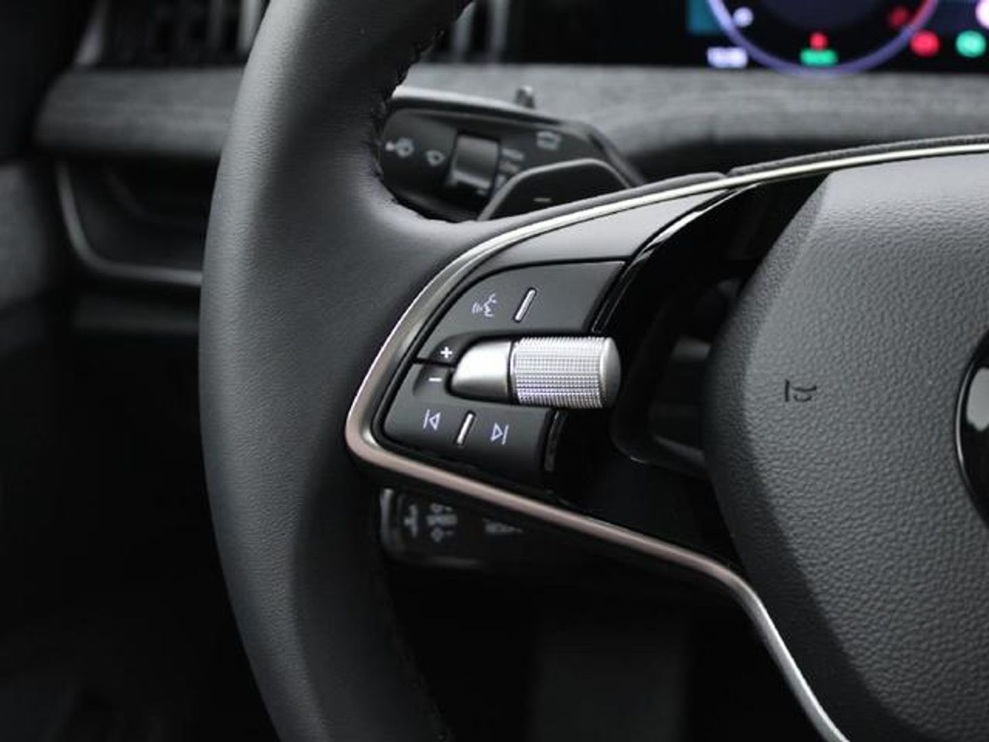 Skoda Superb Combi 1.5 TSI m-HEV Selection DSG 110 kW (150 CV)