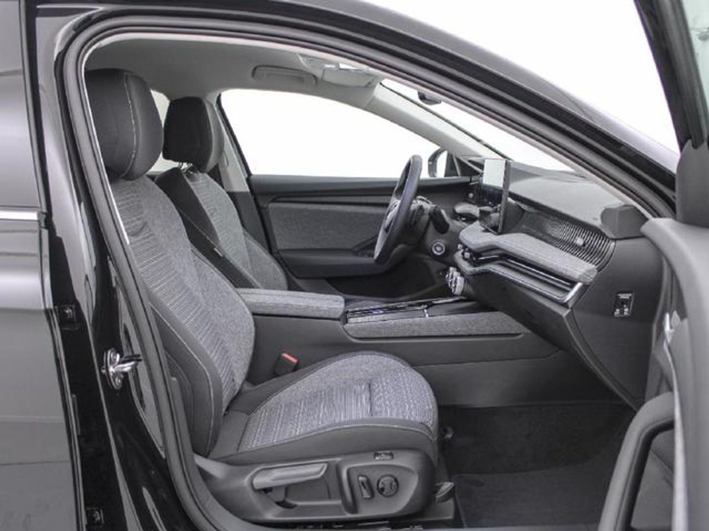 Skoda Superb Combi 1.5 TSI m-HEV Selection DSG 110 kW (150 CV)