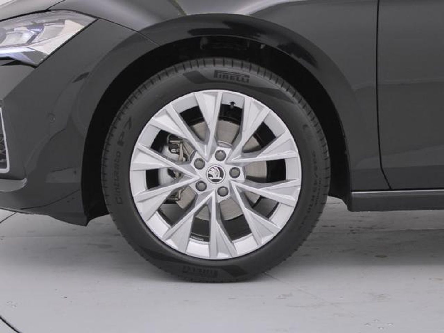 Skoda Superb Combi 1.5 TSI m-HEV Selection DSG 110 kW (150 CV)