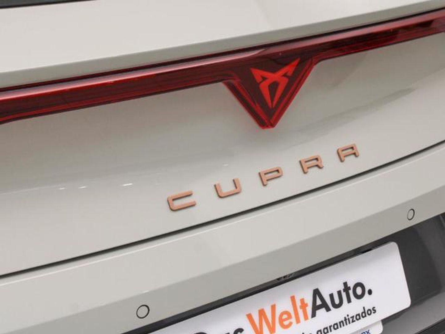 Cupra León 1.5 eTSI Launch Edition