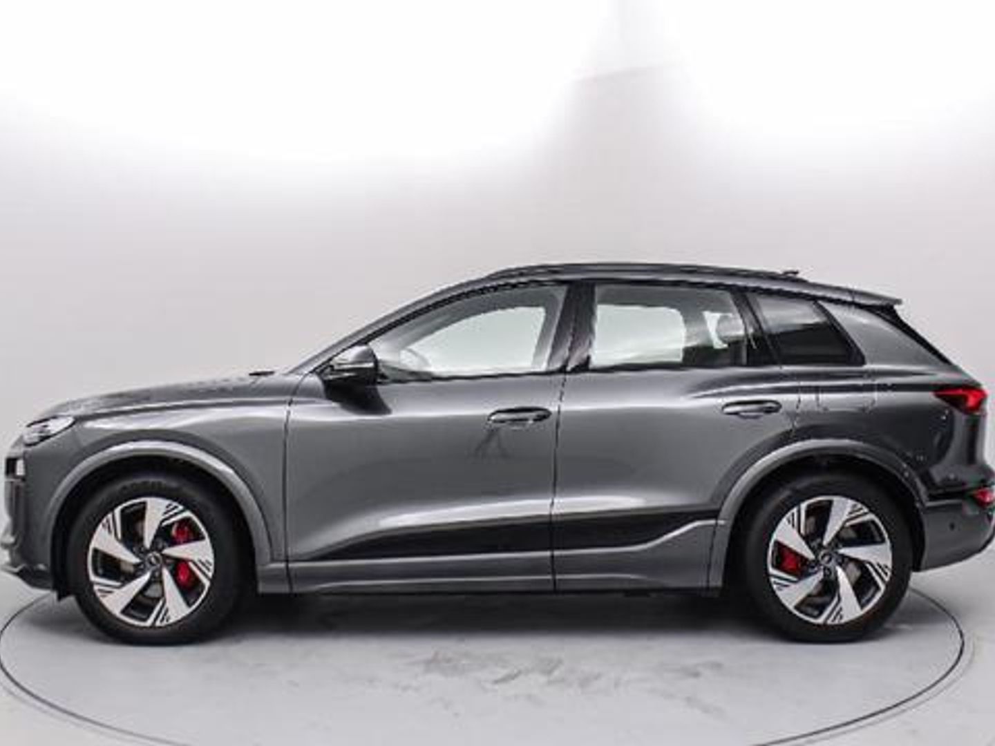 Audi Q6 e-tron S line S line