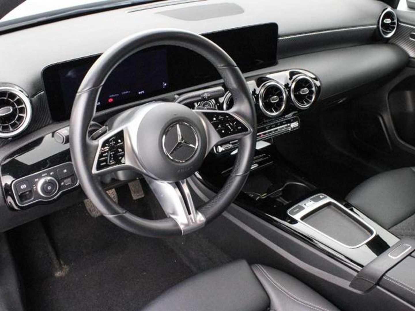 Mercedes-Benz Clase A 180 100 kW (136 CV)