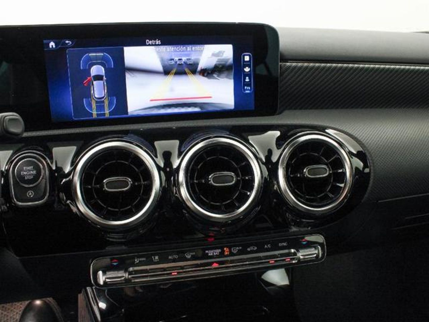 Mercedes-Benz Clase A 180 100 kW (136 CV)