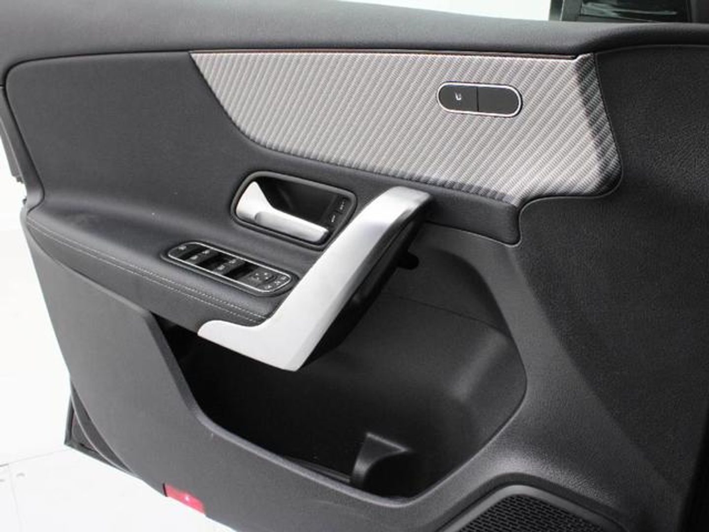 Mercedes-Benz Clase A 180 100 kW (136 CV)