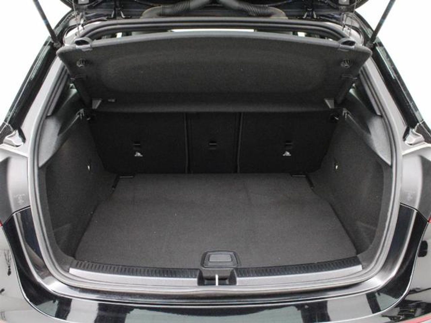 Mercedes-Benz Clase A 180 100 kW (136 CV)
