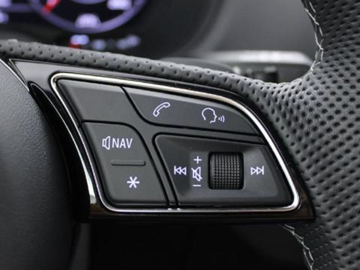 Audi Q2 Black line 30 TDI 85 kW (116 CV) S tronic