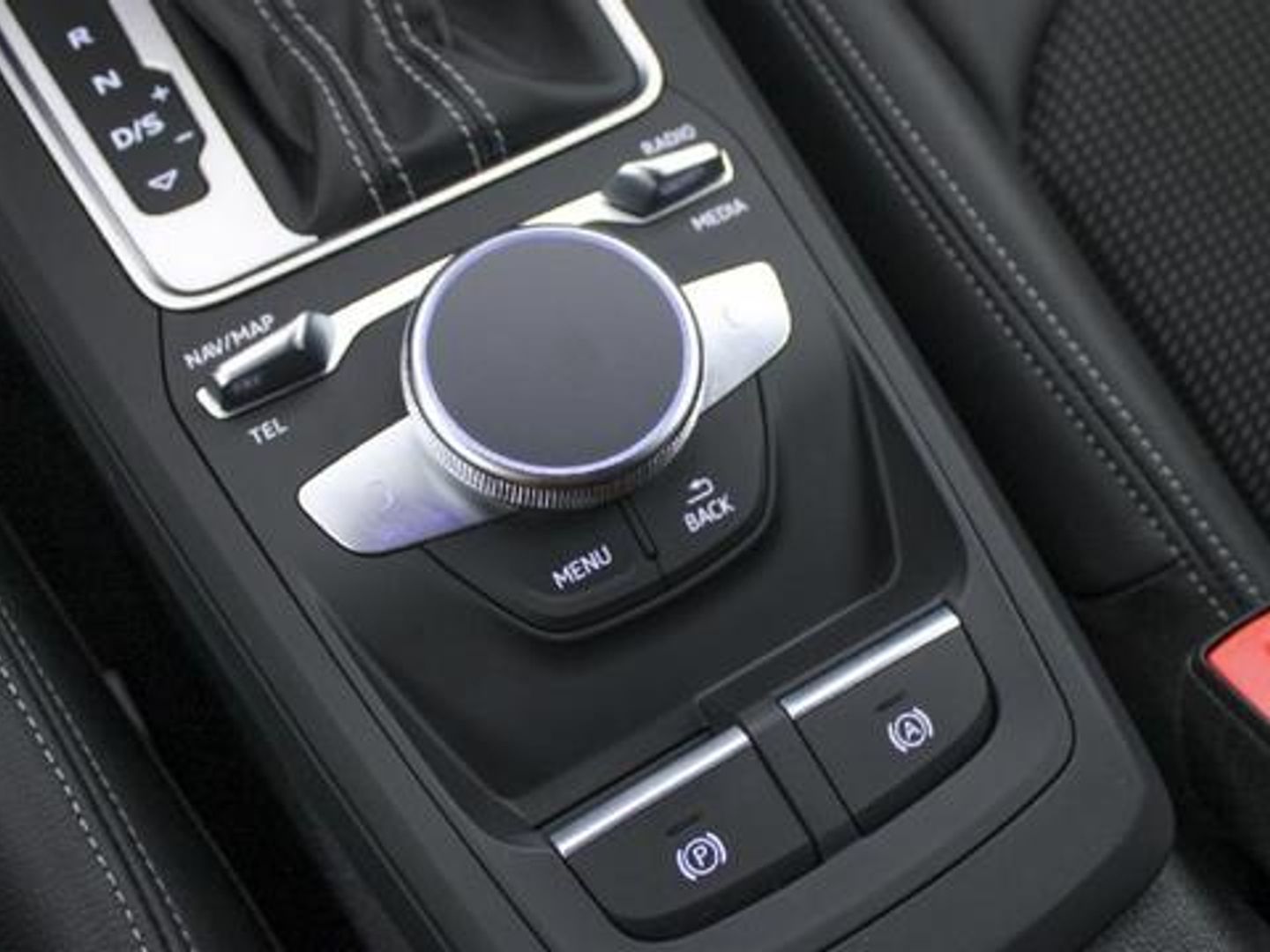 Audi Q2 Black line 30 TDI 85 kW (116 CV) S tronic