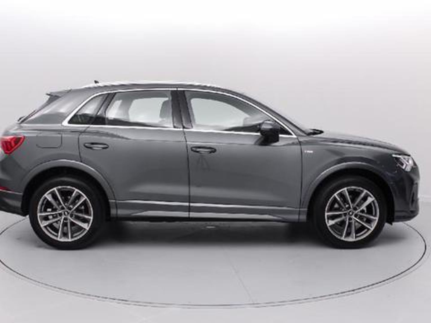 Audi Q3 35 TDI S line