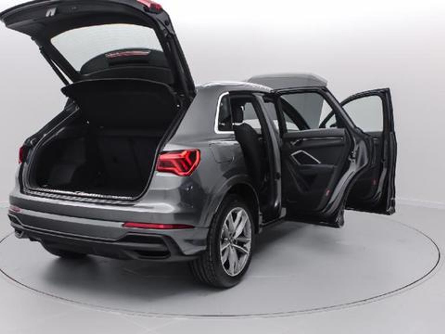 Audi Q3 35 TDI S line