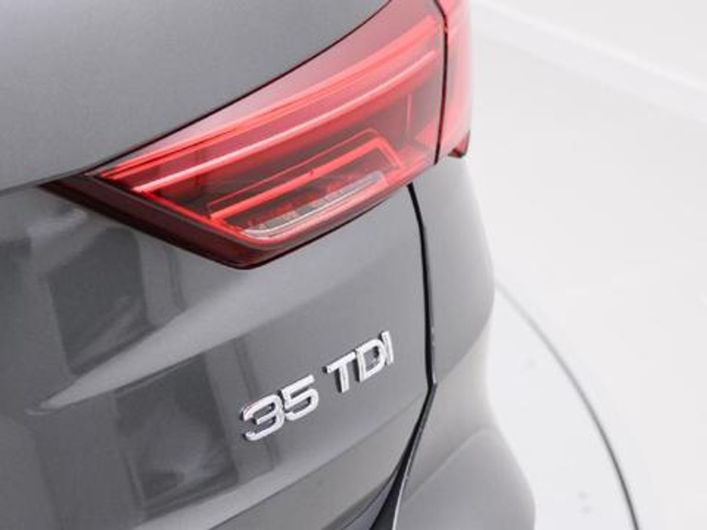 Audi Q3 35 TDI S line