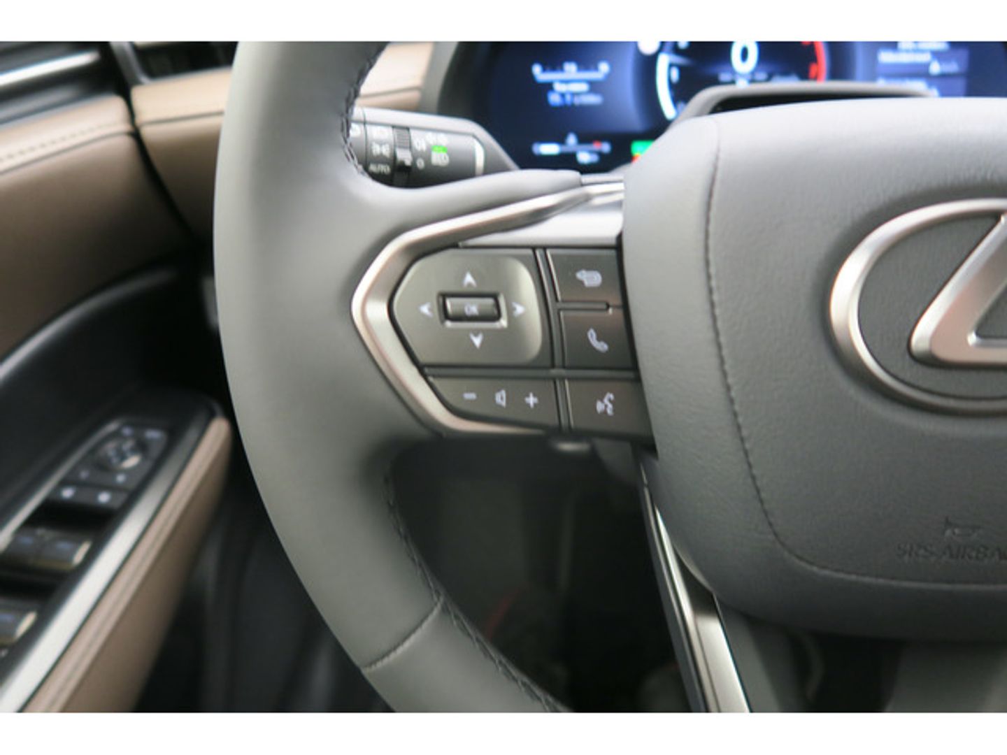 Lexus LBX 1.5 HEV Elegant Plus 100 kW (136 CV)